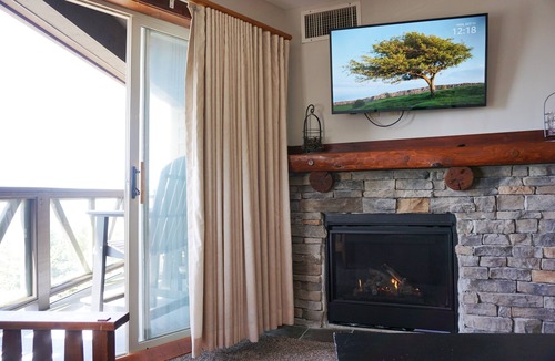 Edray Condo | 1 Bedroom RIMFIRE 305 HEART OF THE VILLAGE MOUNTAIN VIEWS