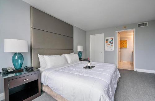 East Fort Lauderdale Apartment | 1 Bedroom Suite at GalleryOne condo