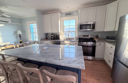 Cape May Apartment | 1 Block from Cape May Beach & 10 min. walking distance to mall-3rd Floor Unit