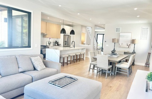 Manasquan House | 1 Block To The Beach -NEW House