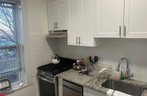 Weehawken Apartment | 1 BR, 1 BA, 15 minutes from Manhattan! Cozy apartment close to bus to city.