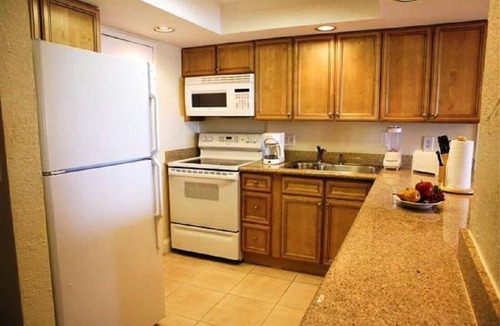 East Fort Lauderdale Condo | 1 BR Condo 1406L - 2 blocks off beach with great Ocean and Intercoastal Views.