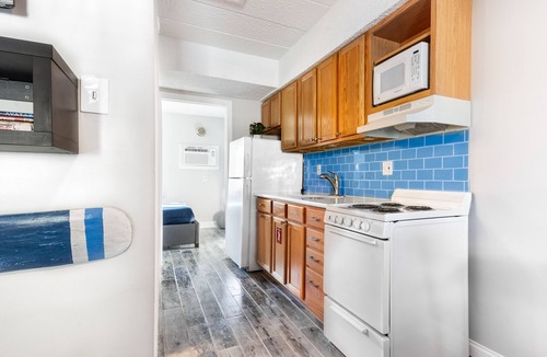 Wildwood Condo | 1 BR Wildwood Condo, Slps 4, w/Ocean Views, Pool, WiFi, Xbox, Near Everything