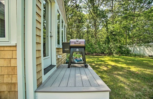 East Falmouth Cottage | 1 Mi to Beach: Home w/Deck & BBQ in East Falmouth