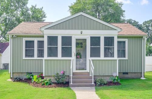 Issue House | < 1 Mi to Colonial Beach: Coastal Gem w/2 Porches