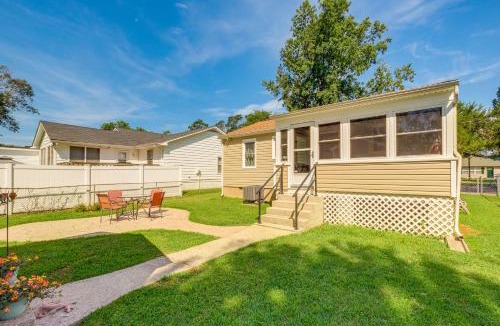 Issue House | < 1 Mi to Colonial Beach: Coastal Gem w/2 Porches