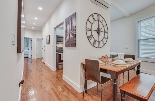South Side Apartment | 1 Mi to Metro-North! Commuter’s Apartment Near NYC