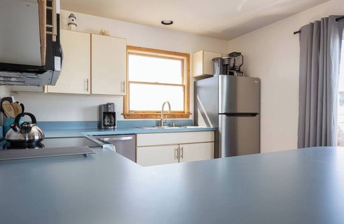 Ocean Sands Cottage | 1-Min walk to Beach! Ocean Views, Hot Tub