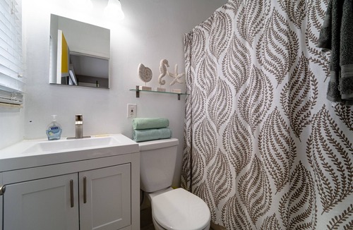 Poinsettia Heights Apartment | #1 Tiny Studio, Newly Furnished, with Good Parking