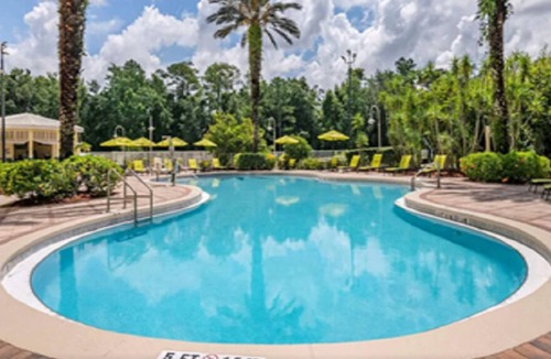 Weston Apartment | 1 unit1 bedroom1 bathroom sleeps 4 or double 2 bedrooms 2 bathrooms sleeps 6