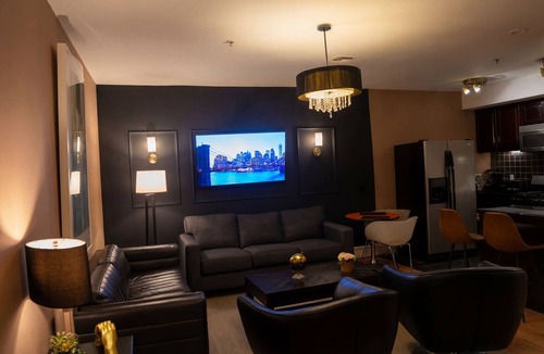 Weehawken Apartment | 10 min. NYC affordable luxury Suite