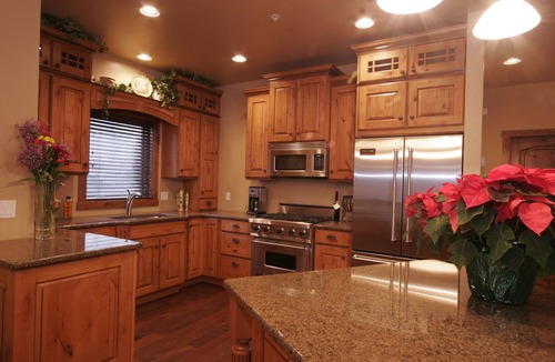 Whitefish House | 10% OFF- w/5 Pd nites booked 3 mo in advance, no holidays or discounts for 2024.