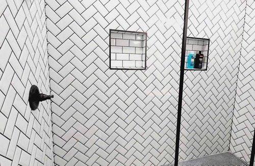 Primos Secane House | #12 NEW Master Bedroom +Private Bathroom in Angora
