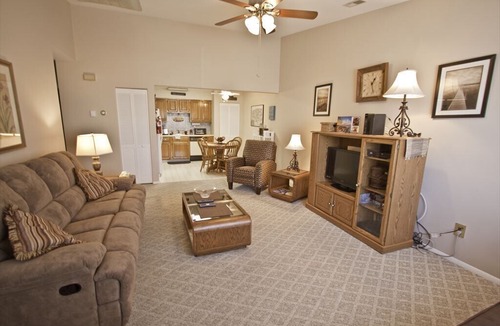 Village Green House | 1240 A Vermont Ave! 2 BR/1.5 BA Sleeps 4