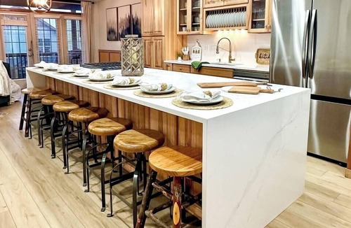 Snowshoe House | 14 Bedroom Ski In/Out Double Townhome | 2 Hot Tubs, Game Rooms, Theater, Arcade