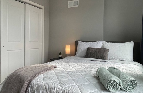 Primos Secane House | #14 NEW Cozy and Private Bedroom in Angora