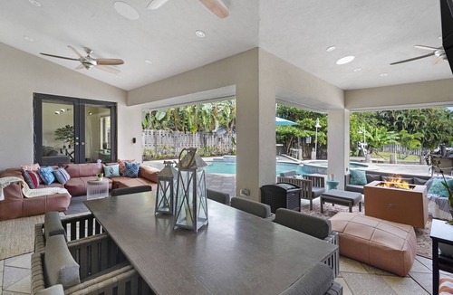 Riverside Park House | 144' New River Dock DT FTL! Sailfish Pool, Hottub, Pontoon & Fire Lounge Luxury!