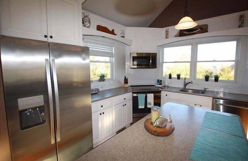 Broadkill Beach House | 15 California Ave.- Perfect Beach Getaway – Location, Comfort & Coastal Charm!