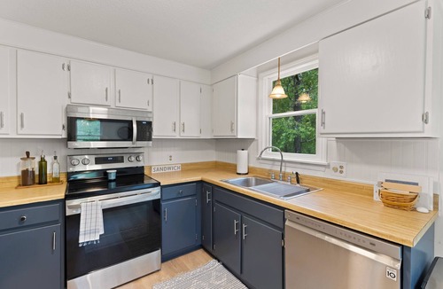 Sandwich House | 15 Courtland Drive - Charming modern home, pet-friendly, short drive to beach