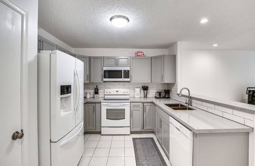 Coral Springs House | 15 Mi to Beach: Modern Coral Springs Home