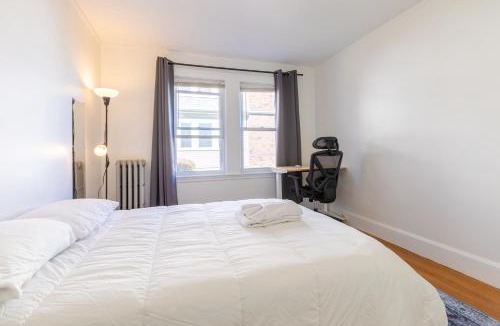 Oak Square House | 152 Quite & Bright & Spacious Apt in Brighton
