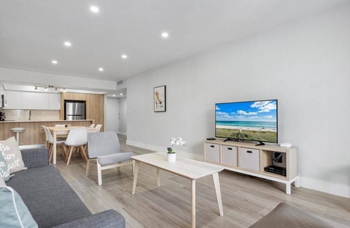 Sunny Isles Beach Condo | 153 m² Condo ∙ 3 bedrooms ∙ 6 guests