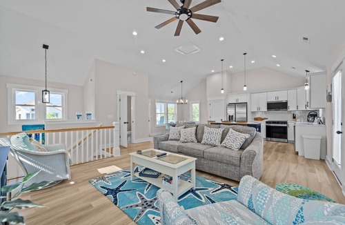 Monteray Shores House | 1541 - Birdie Beach Bungalow - Corolla Soundside Escape w/Private Pool