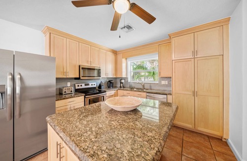 Bel Air House | 1825 Managed By Brampton Park