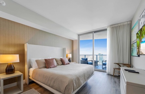 Hallandale Beach Cabin | 1BDR amazing view 37th floor HYDE Hollywood Beach