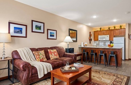 Edray Condo | 1BR Allegheny Springs | No Resort Fee | Ski-In/Out | Sleeps 4