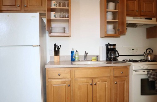 Belleville Apartment | 1BR Apartment | Free Parking | Self Check-In