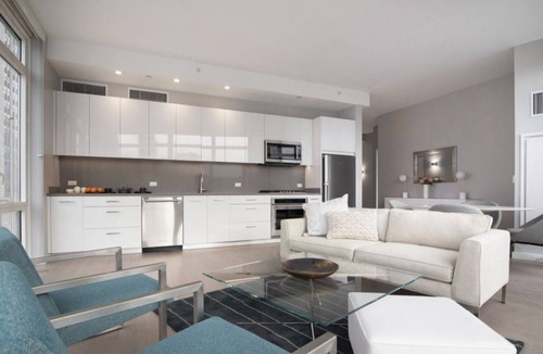 Koreatown Condo | 1BR Condo at Solari with Rooftop Garden