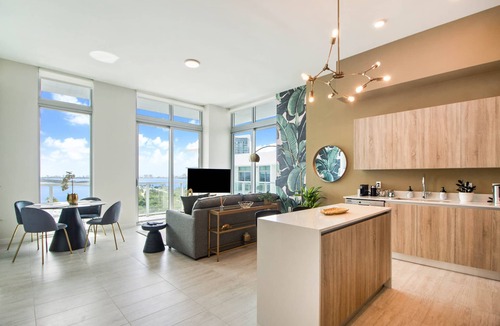 Northeast Miami Condo | 1BR Penthouse w.bay views in Miami Design District