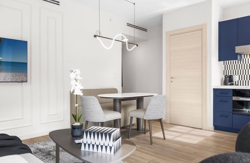 Industrial Section Hotel | 1BR Suite with Oversized Private Patio at The Avenue Coral Gables