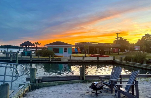 Chincoteague Cottage | 1BR Waterfront cottage with a view of the wild Chincoteague ponies!