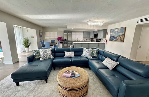 Hendricks and Venice Isles House | 2/2 for 6-Duplex-Shared Heated Pool-Game Room