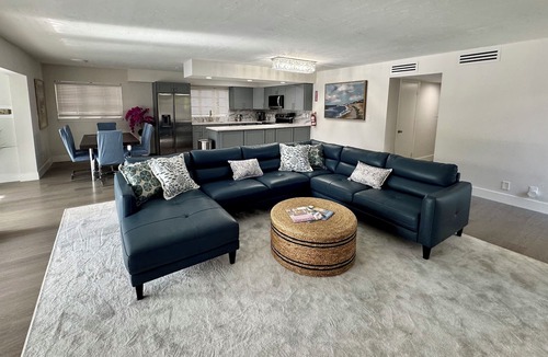 Hendricks and Venice Isles House | 2/2 for 6-Duplex-Shared Heated Pool-Game Room