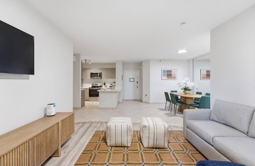 Aventura Apartment | 2 BD/2 BA/The Yacht Club at Aventura (8-108)
