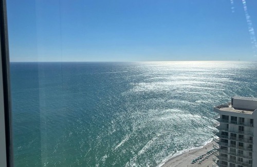 Sunny Isles Beach Condo | 2 bdr ocean front with spectacular view of South Miami
