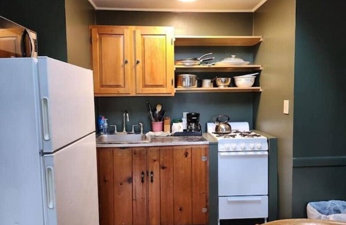 Lake George Cabin | 2 Bed/2 bath cabin w/Lake George access