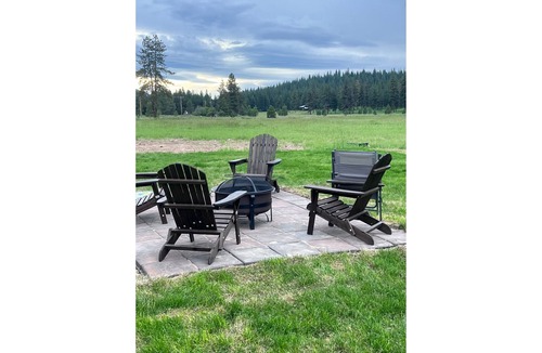 Huson House | 2 bed 2 bath just 15 minutes from Frenchtown in Ninemile Valley w/sauna pets ok