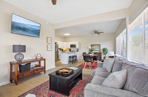 Old Town Fredericksburg Apartment | 2 Bed Fast Wi-Fi Near Hospital & Downtown Fredericksburg