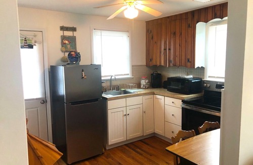 North Wildwood Cottage | 2 bedroom, 1 bath, North Wildwood beach cottage!