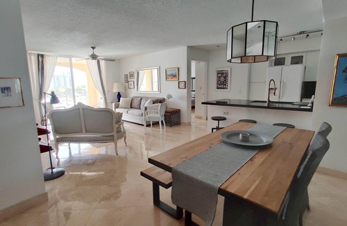 Aventura Condo | 2 bedroom 2 bath appartment over the water