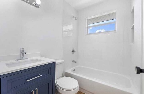 Cypress Point Apartment | 2 Bedroom 815907 by Houzlet