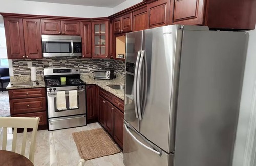 Ampere Apartment | 2-Bedroom Apt w/AC in Belleville - Near MetLife Stadium & NYC