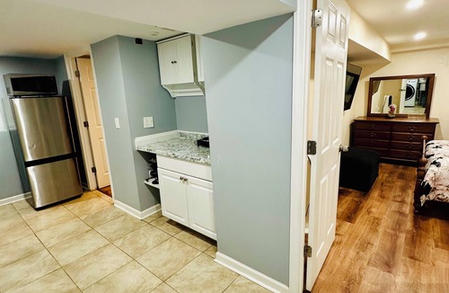 Belleville House | 2-bedroom basement apartment in welcoming Belleville with WiFi, AC