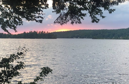 Caroga Lake Cabin | 2-bedroom cabin in peaceful Caroga Lake with AC
