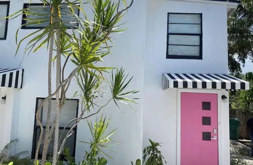 Little Haiti Apartment | 2 Bedroom City Apartment