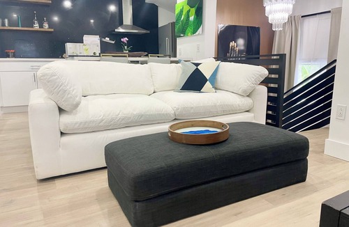 Little Haiti Apartment | 2 Bedroom City Apartment